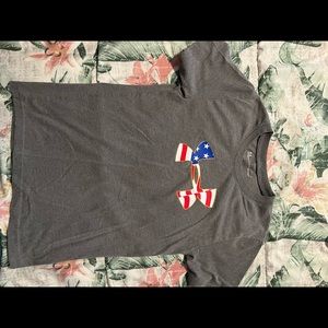 Gently used Under Armour Shirt(American Flag Design)